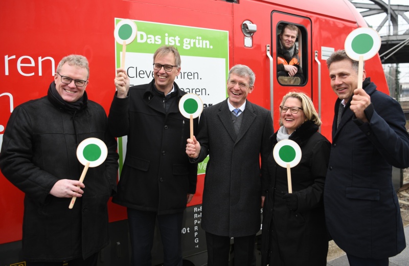 BERLIN WELCOMES NOAH'S TRAIN