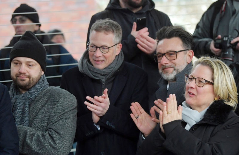 BERLIN WELCOMES NOAH'S TRAIN